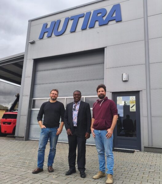 Chromatograf překonal tisíce kilometrů – nyní slouží v Nigérii